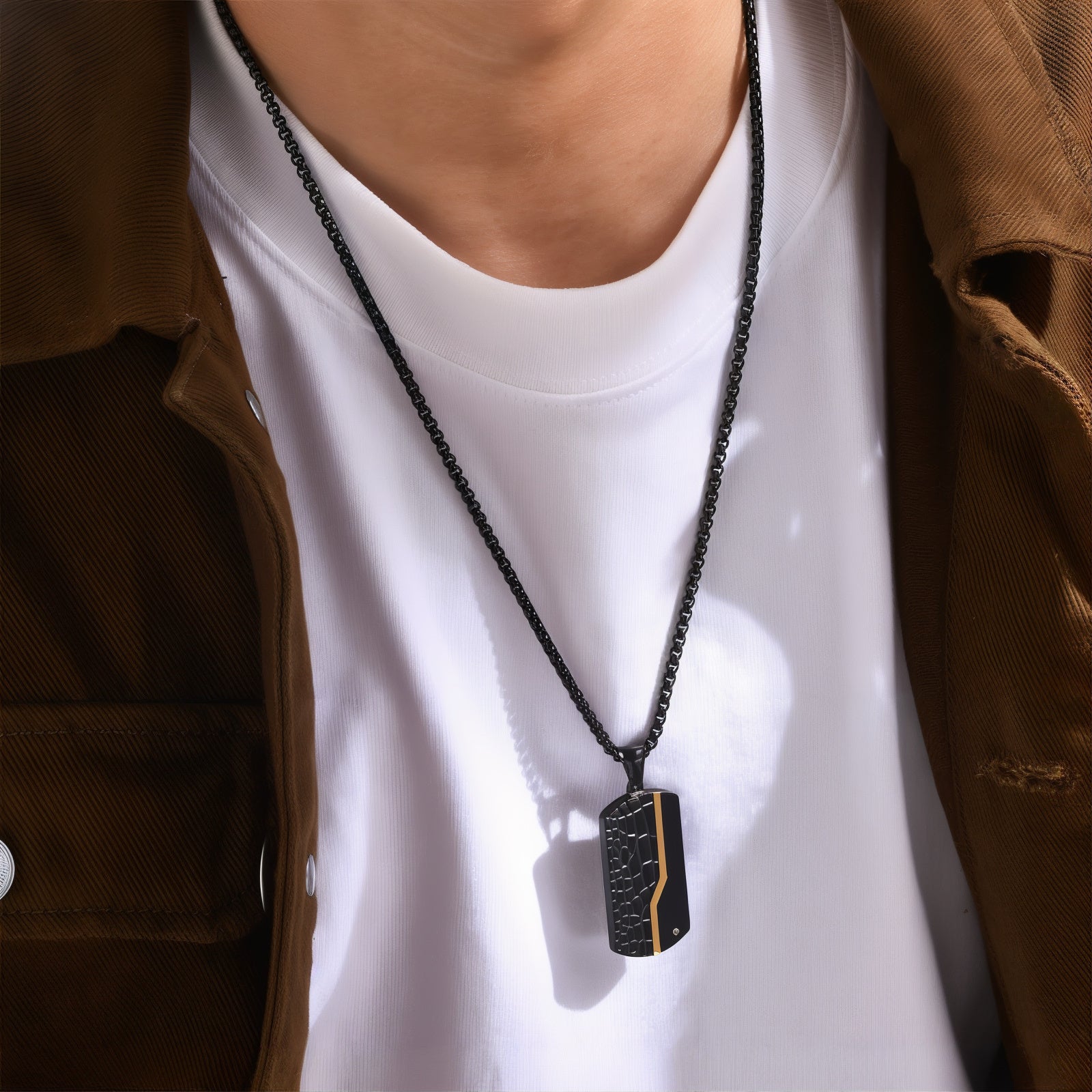 Gift for men – personalized silver name necklace with meaningful engraving
